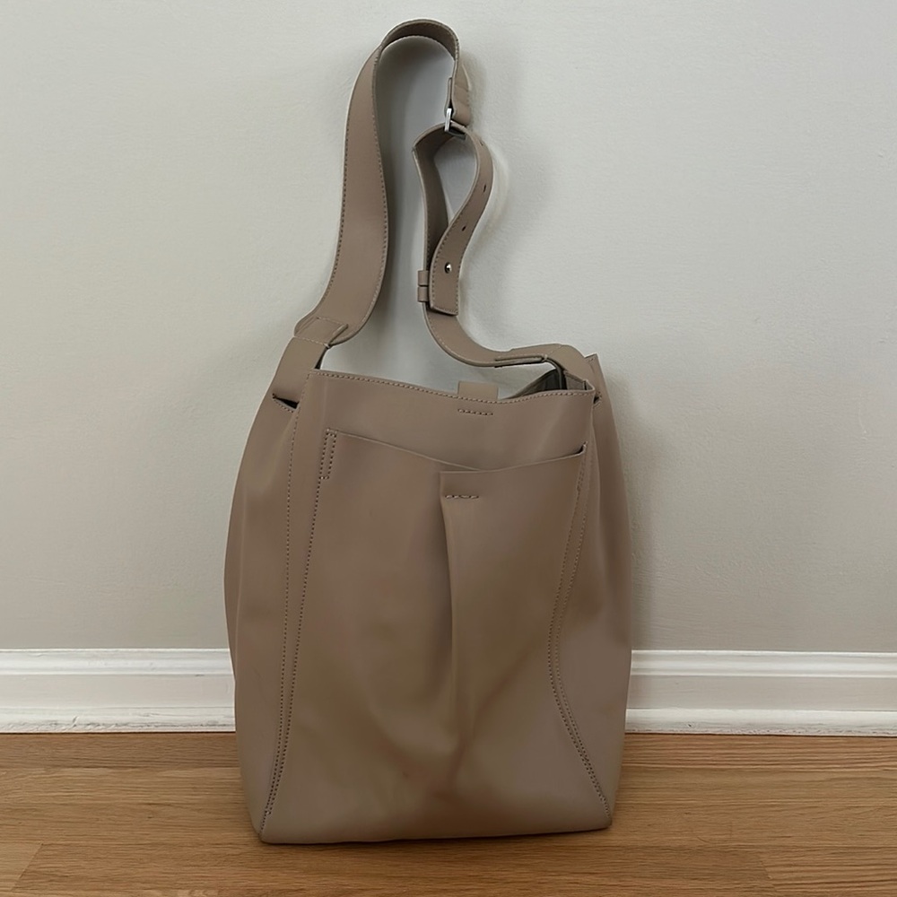 Everlane Taupe Shoulder Bag